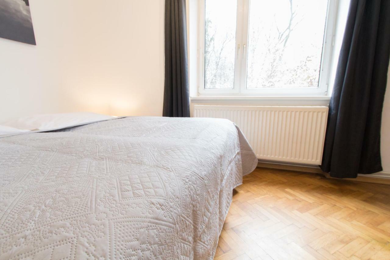 Apartment Veitingergasse Vienna Luaran gambar