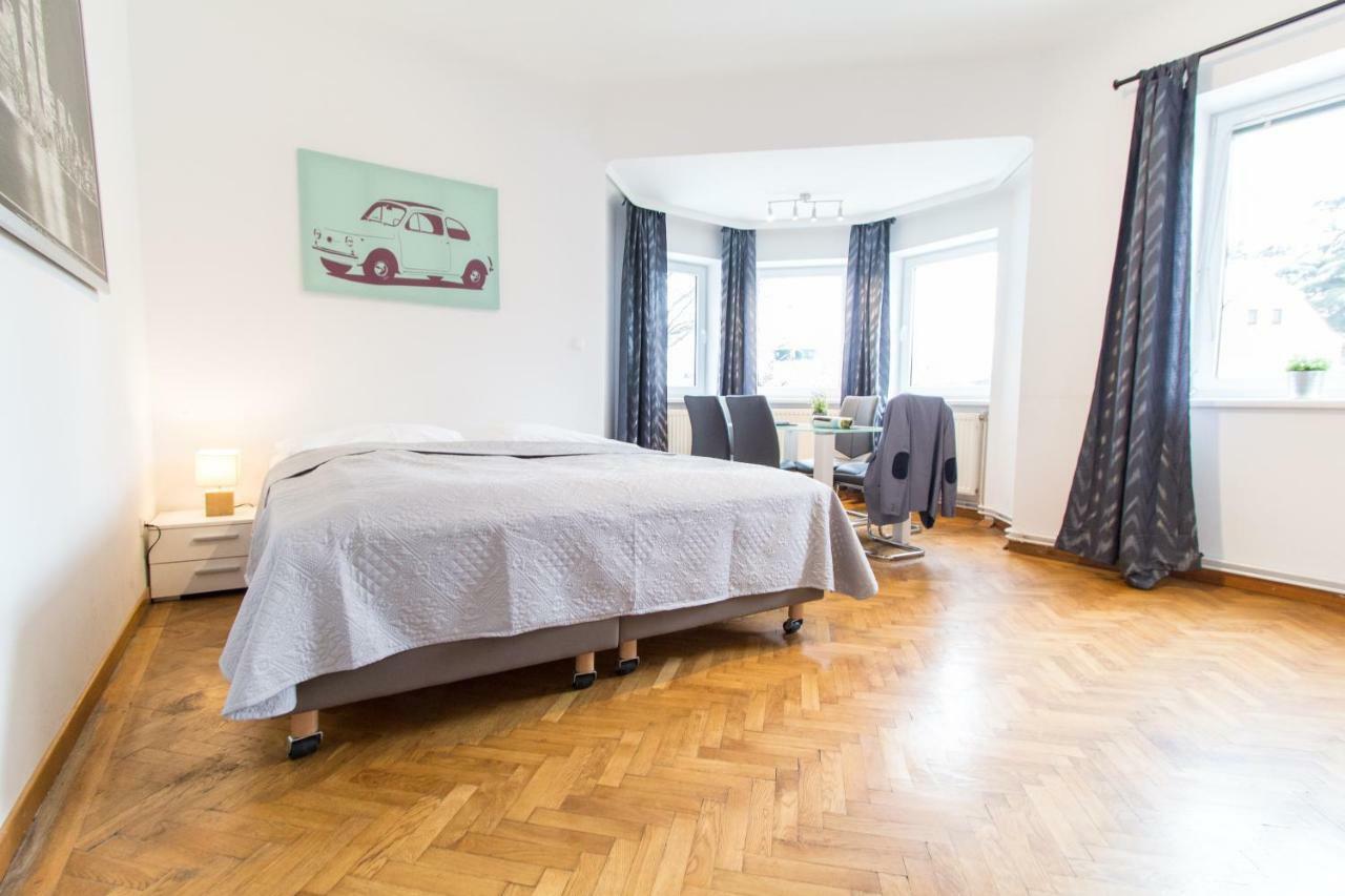Apartment Veitingergasse Vienna Luaran gambar