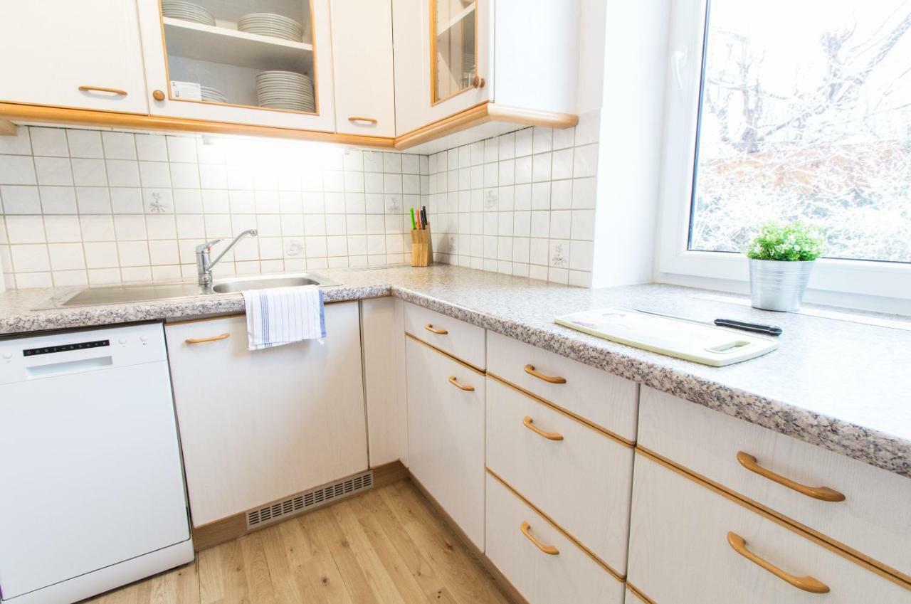 Apartment Veitingergasse Vienna Luaran gambar