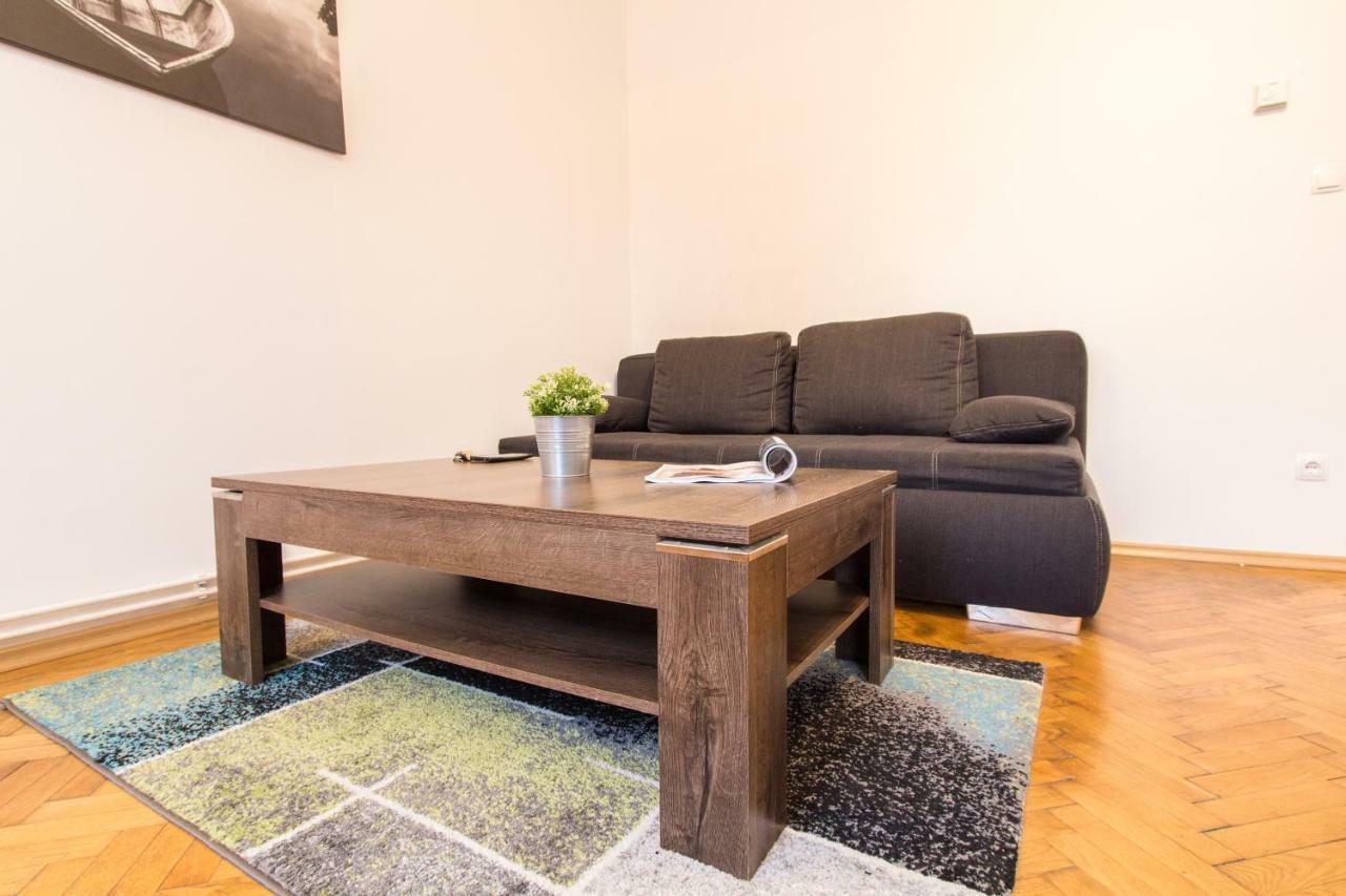 Apartment Veitingergasse Vienna Luaran gambar
