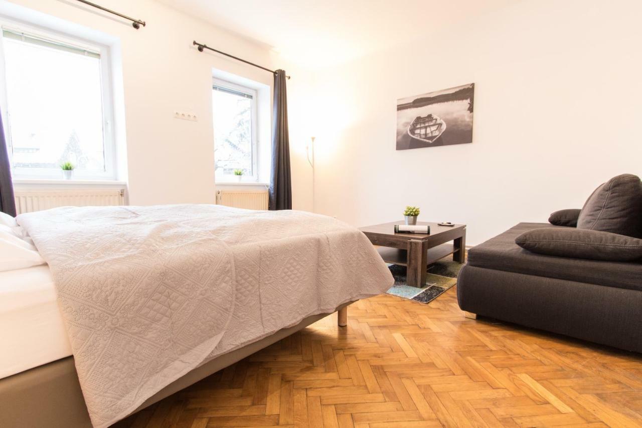 Apartment Veitingergasse Vienna Luaran gambar